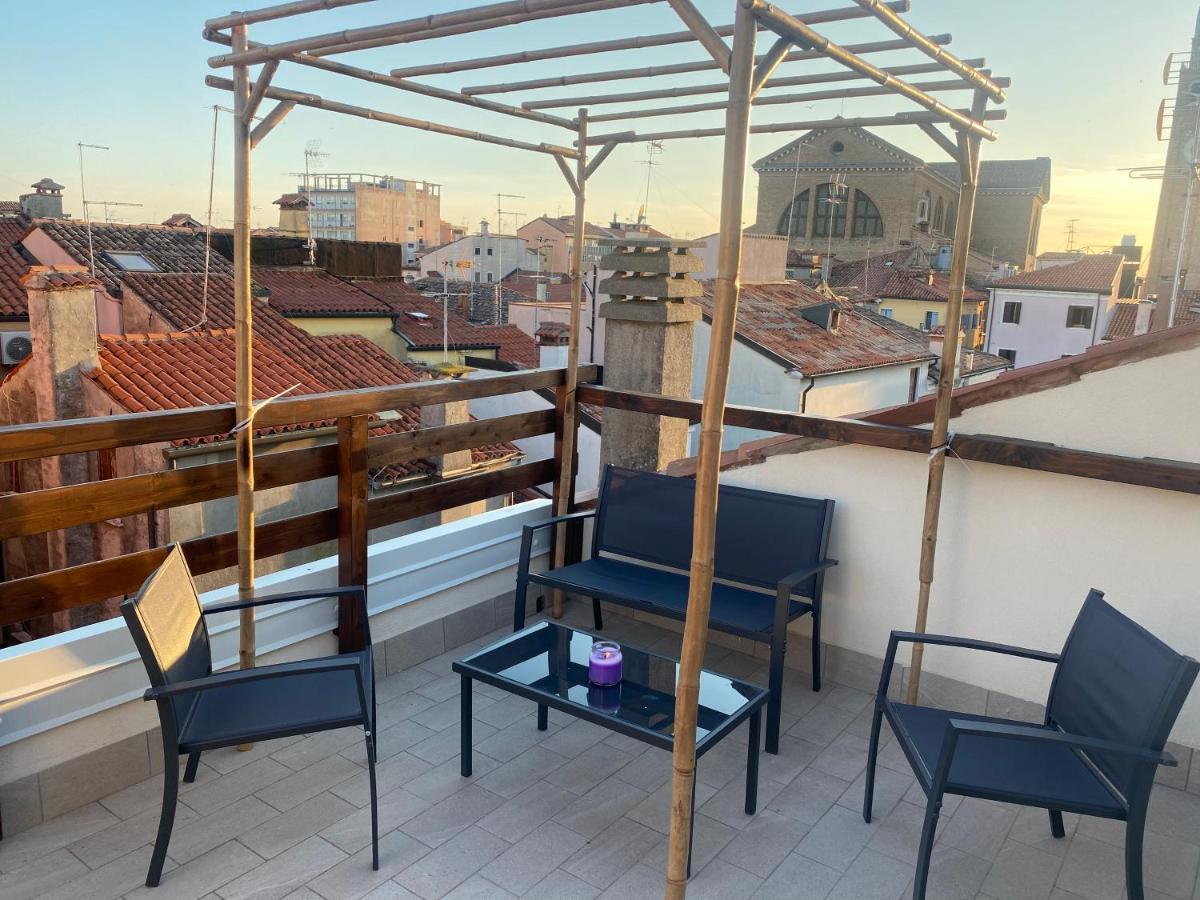 Laguna Blu Camera Tramonto Con Terrazza Panoramica In Comune Чоджия Екстериор снимка